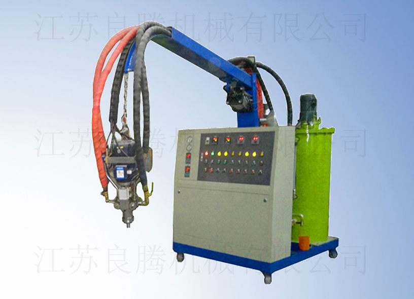 彈性體緩沖塊發(fā)泡機(jī)